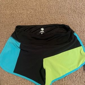 Run Rabbit Hopper 4” shorts